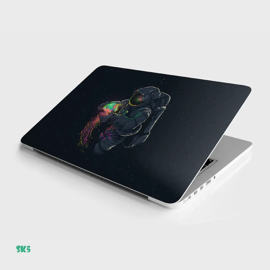 ASTRONAUT: LAPTOP SKIN